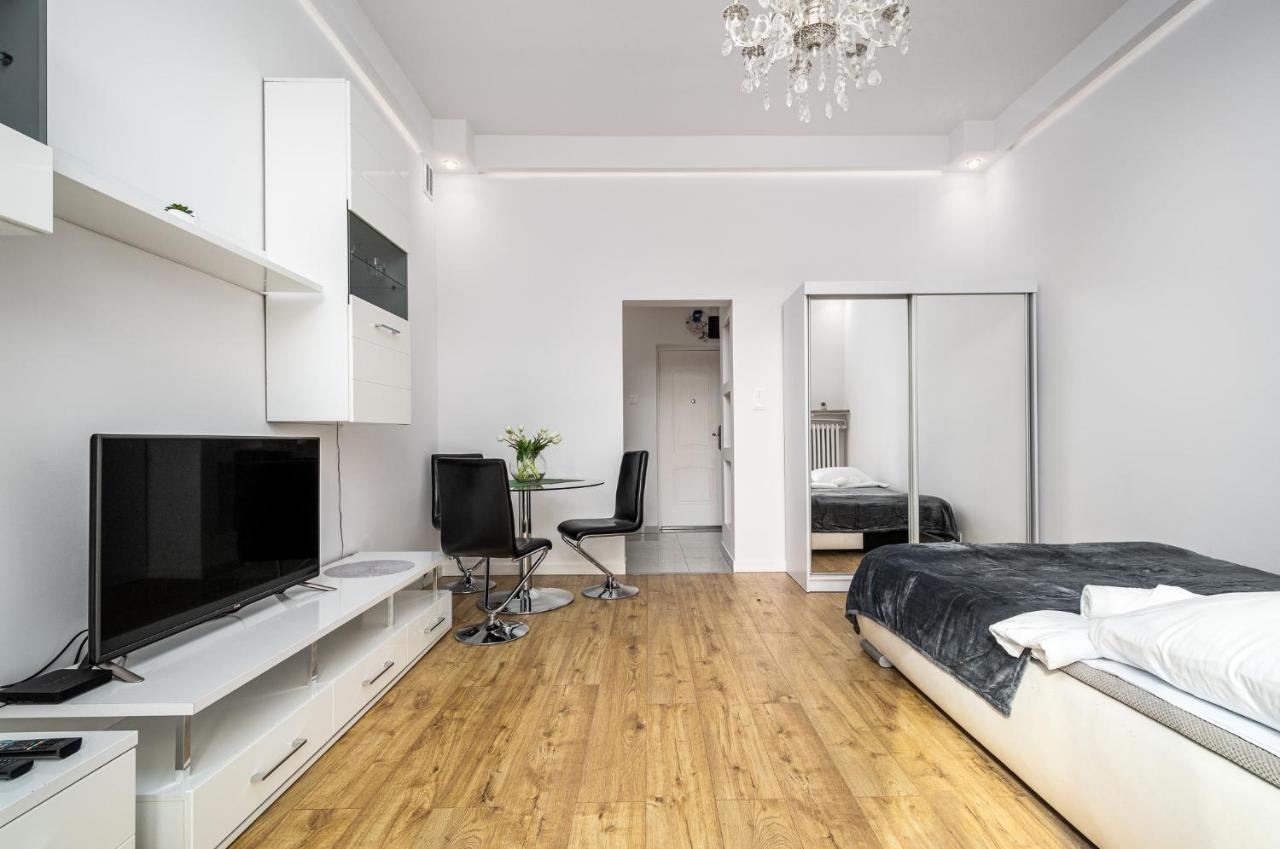 Apart D&K Apartament Z Widokiem Na Palac Kultury I Nauki Apartment Warsaw Luaran gambar